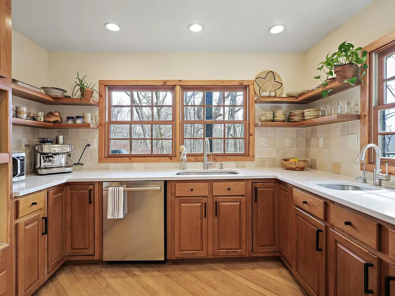 13915 Piscataway Dr — Photo 10
