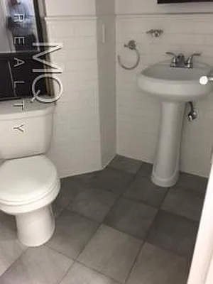 Rented by MQ Realty LLC | media 22