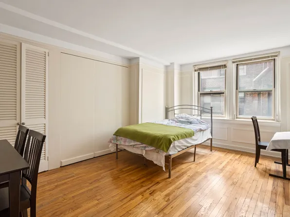 155 East 49th Street 10C image 1 of 7