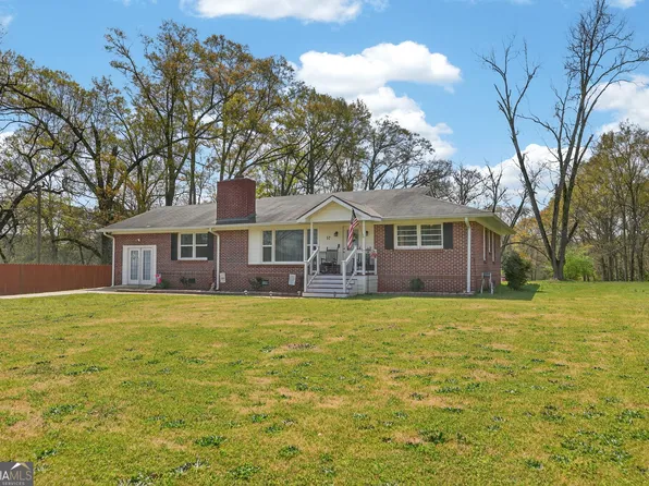 57 Parker St, Lineville, AL 36266