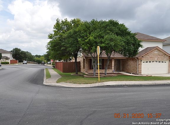 3rd image of 1146 Cougar Country
