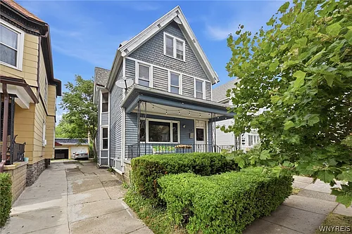 304 W Delavan Ave Photo 1