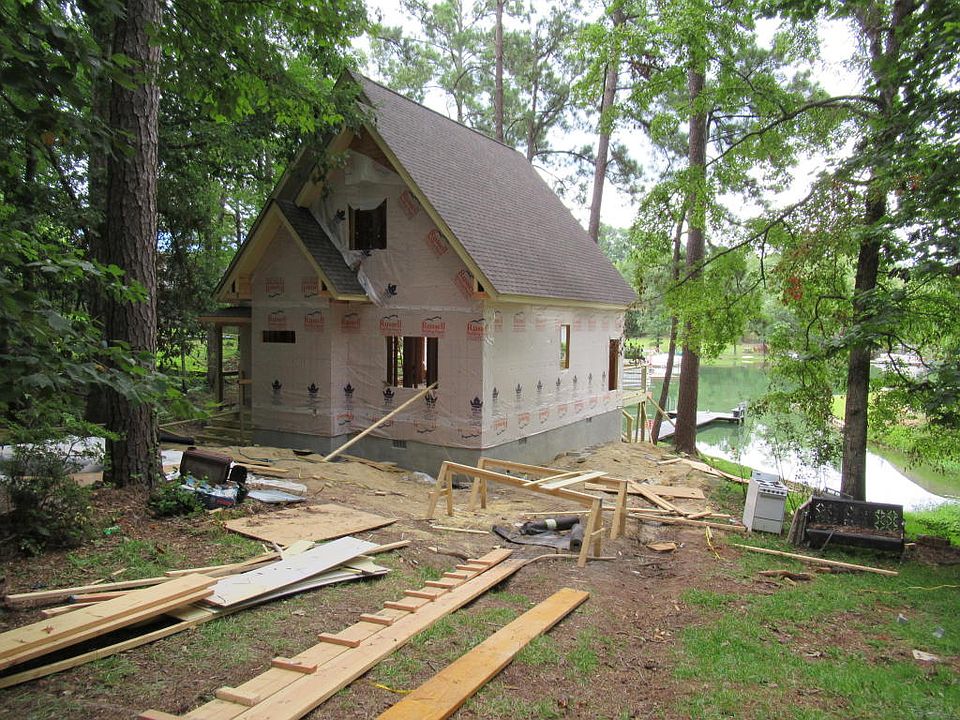 1st image of 83 Carrie Marie Dr