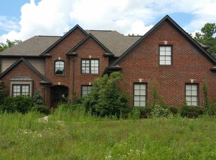 5994 Brookstone Dr, Mount Olive, AL 35117