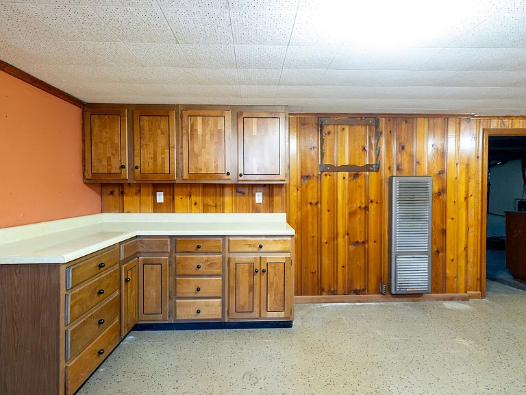 1008 Lakeshore Dr — Photo 22