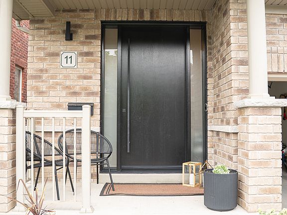 2nd image of 11 Falling Leaf Dr