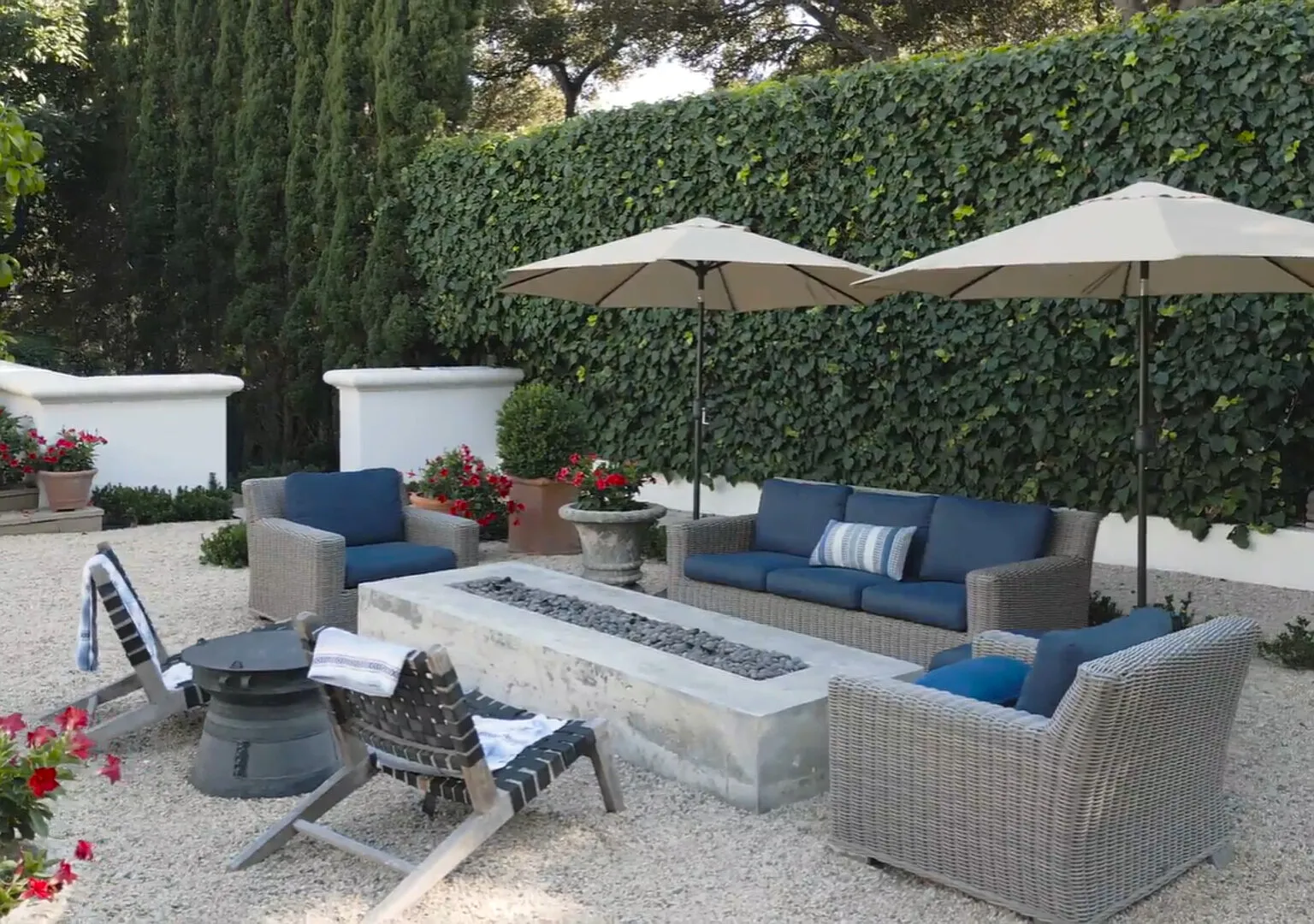 Luxury Santa Barbara Spanish Estate — Photo 4