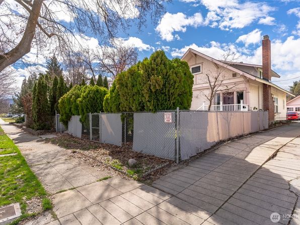 110 N Delaware Avenue #A/B, Wenatchee, WA 98801