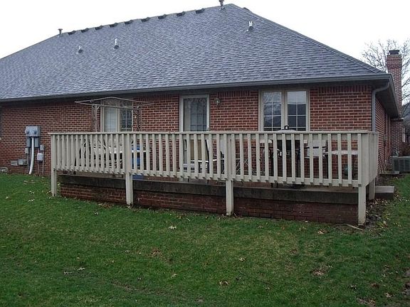 2nd image of 247 Andrews Boulevard Dr E