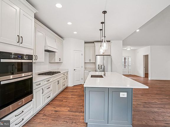 5th image of 15017 Rillhurst Dr