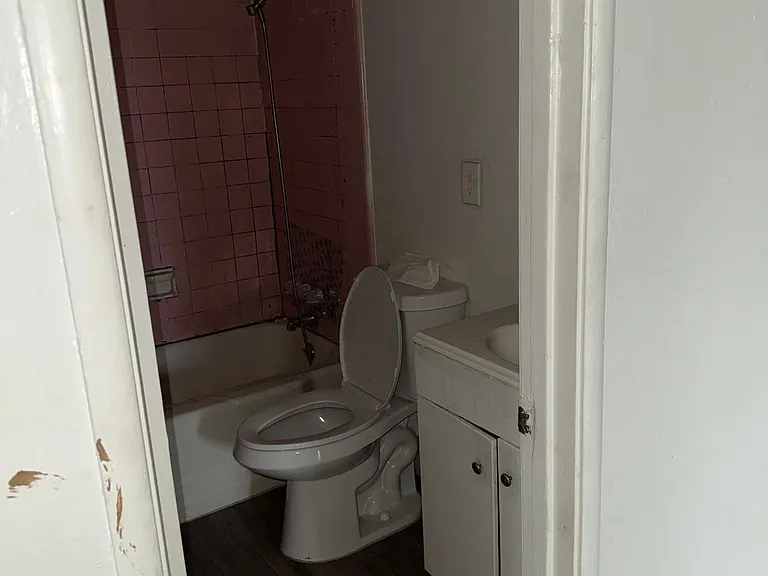 817 E Channel St #1 — Photo 2