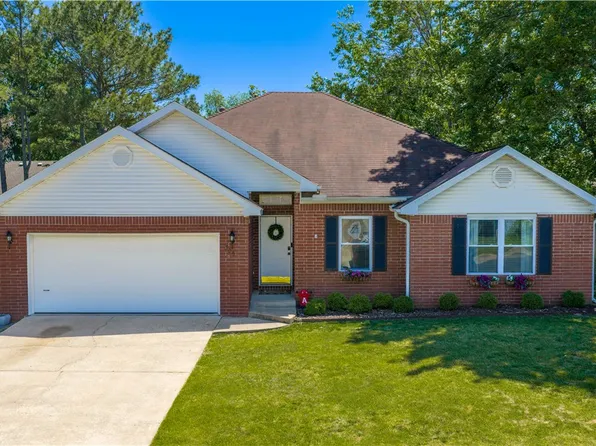 305 Ridgemont Ave, Lowell, AR 72745