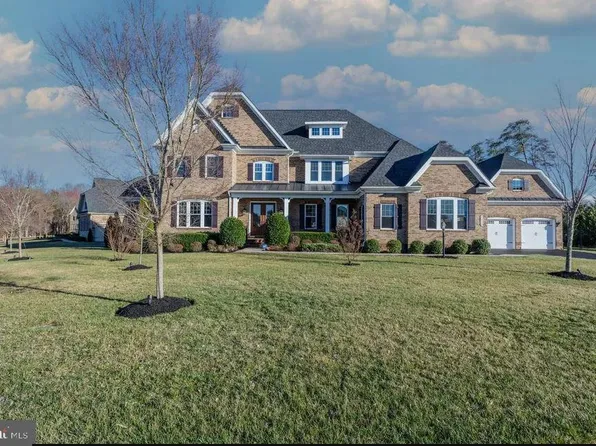 26522 Tilney Dr, Chantilly, VA 20152