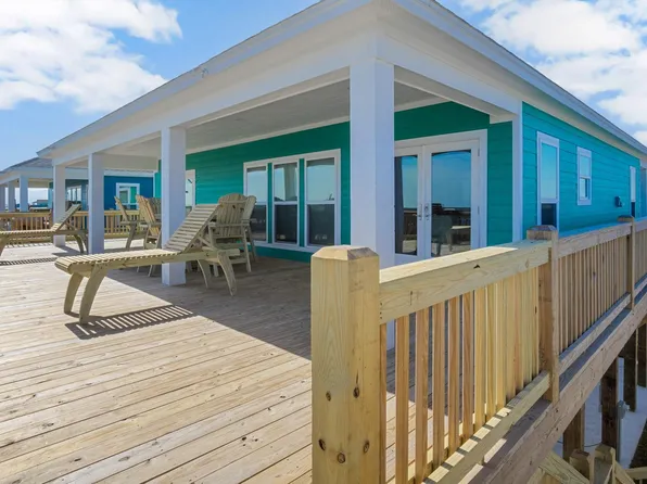 1297 1/2 Mabry, Gilchrist, TX 77617