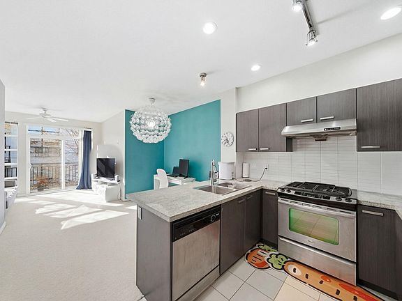 5th image of 9500 Odlin Rd #429