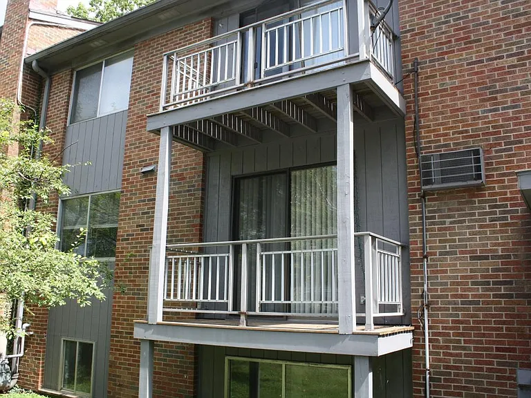 2445 Madison Rd #7 — Photo 12