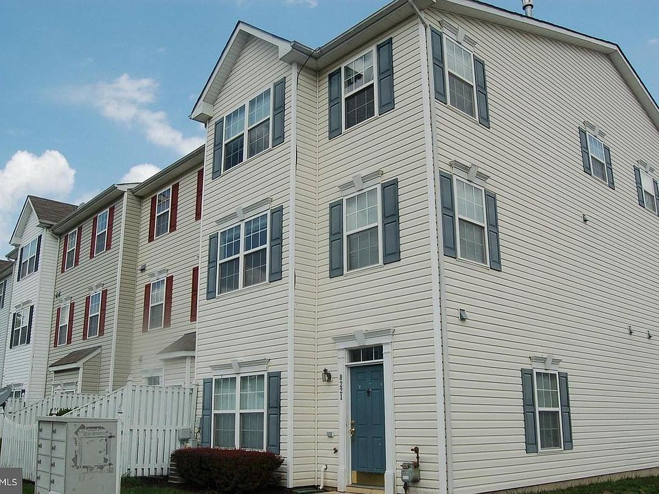 1st image of 8221 Barrington Ct #41