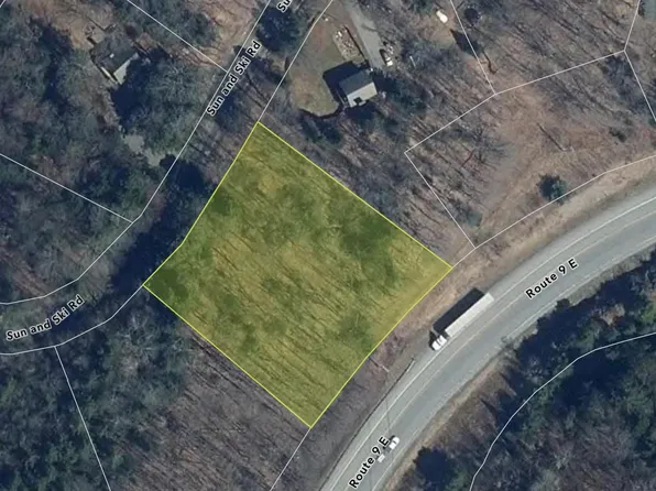 9 Sun and Ski Road, Wilmington, VT 05363