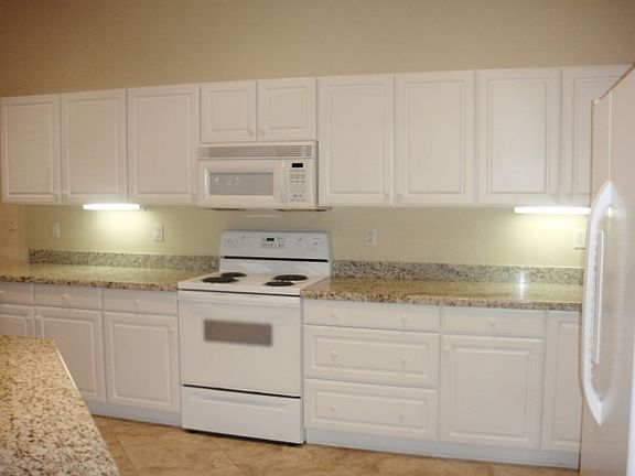 3rd image of 11554 W Mohave Ct