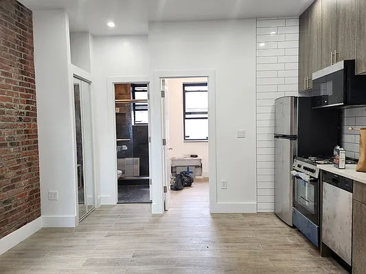 Rented by Homefront Management E29, Inc. | media 1