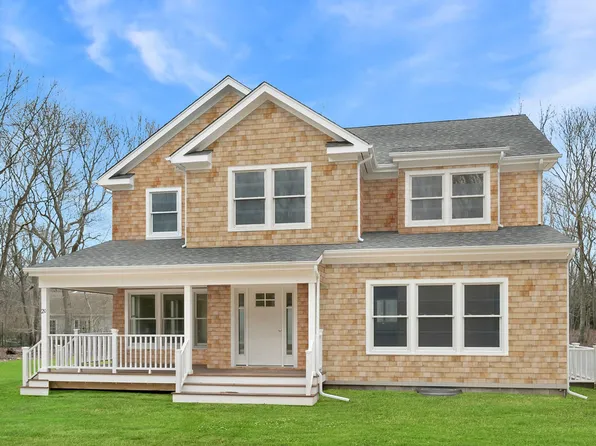 51 Wooded Oak Ln, East Hampton, NY 11937