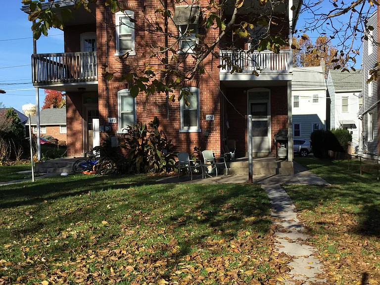 470 W Walnut St — Photo 14