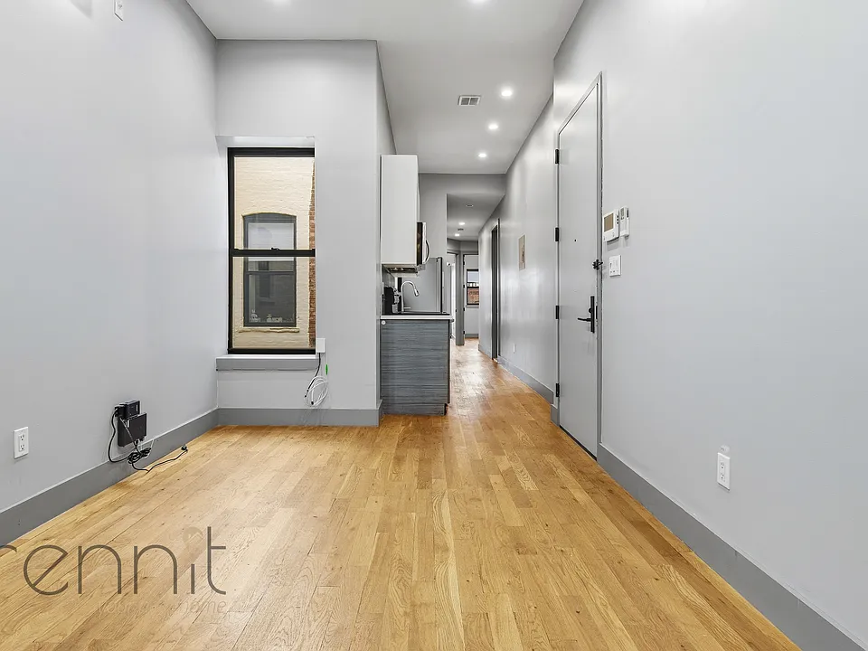 1716 Woodbine St #3R
