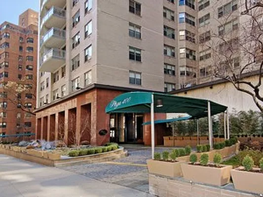 Sold by Corcoran | media 6