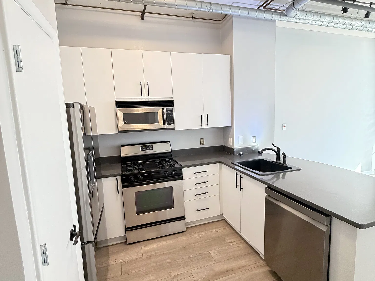 1300 N St NW — Photo 2