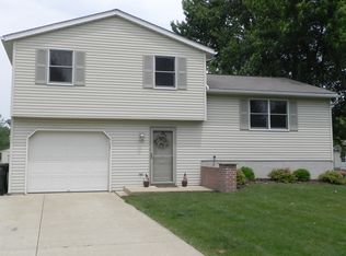 208 Woodland St, Wellington, OH 44090
