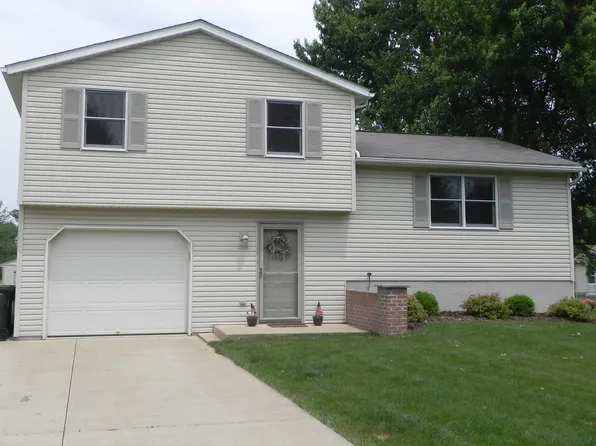 208 Woodland St, Wellington, OH 44090