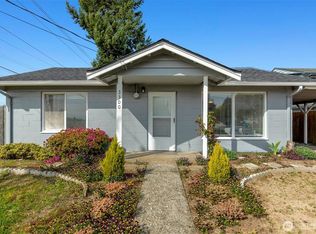 3300 NE 7th Place, Renton, WA