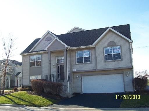 1st image of 2641 Canyon Dr #1