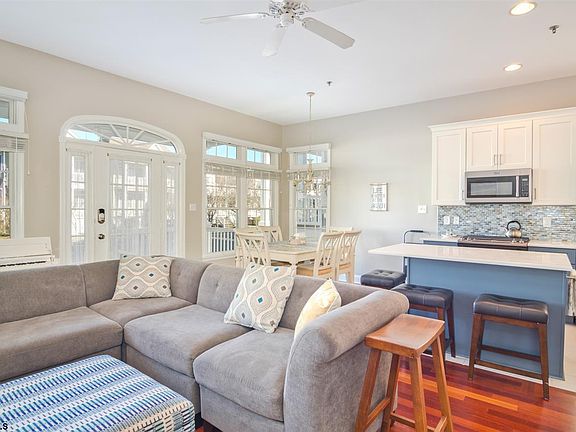 2nd image of 1629 Asbury Ave #1