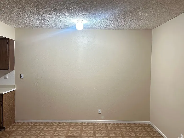 425 N Lamb Blvd #G — Photo 10