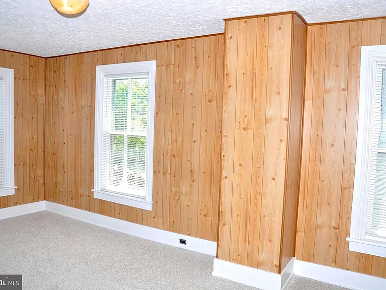 33 W Forrest Ave — Photo 43