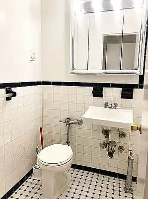 Rented by CitySites Real Estate Group | media 12