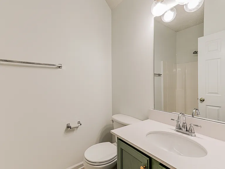 169 Lincoln St #A — Photo 6