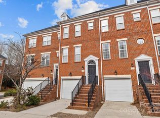 9511 Westchire Ct, Matthews, NC 28105