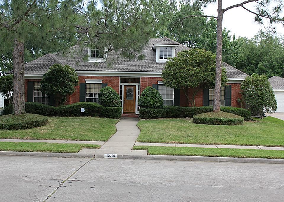 1st image of 2010 Hillside Oak Ln