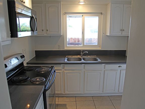 5th image of 696 Mission Dr