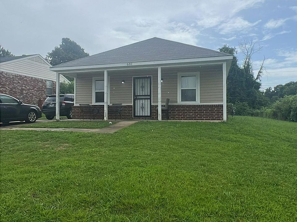 1st image of 681 Parkrose Ave