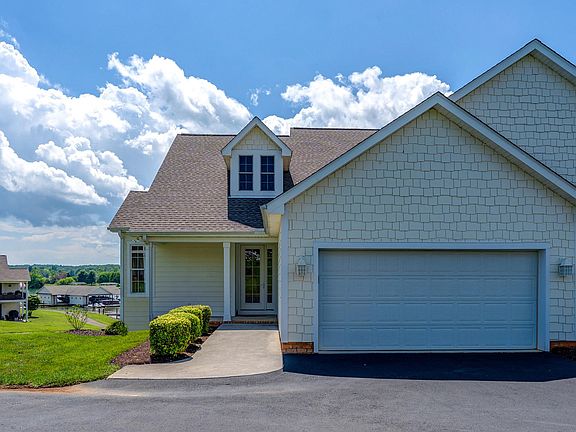 2nd image of 411 Haley Scott Dr #39