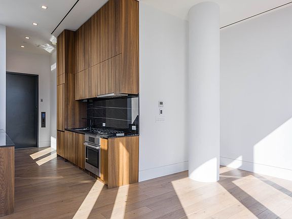 3rd image of 809 Broadway Unit Penthouse