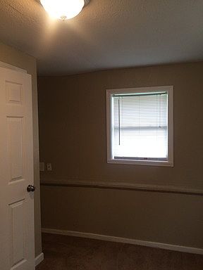 3rd image of 7936 Hickman Mills Dr