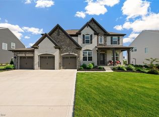 36618 Amalfi Rd, North Ridgeville, OH 44039