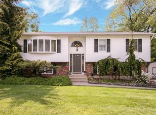 22 Riverglen Dr, Thiells, NY 10984