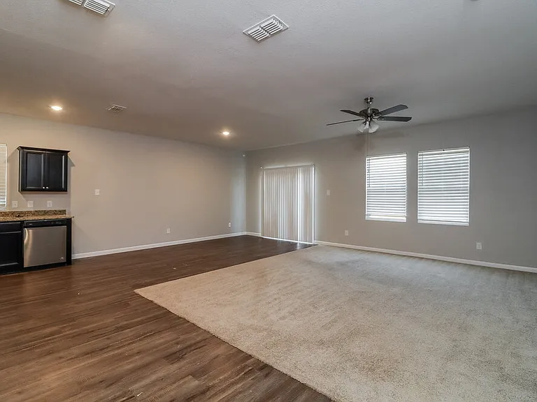 10332 Jameson Ln — Photo 5