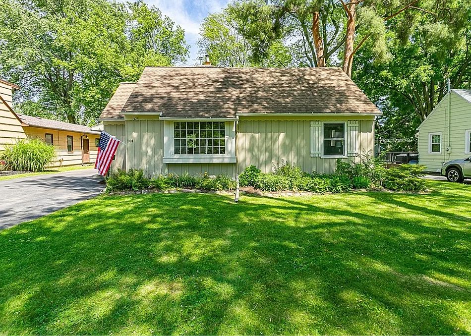 View from front yard