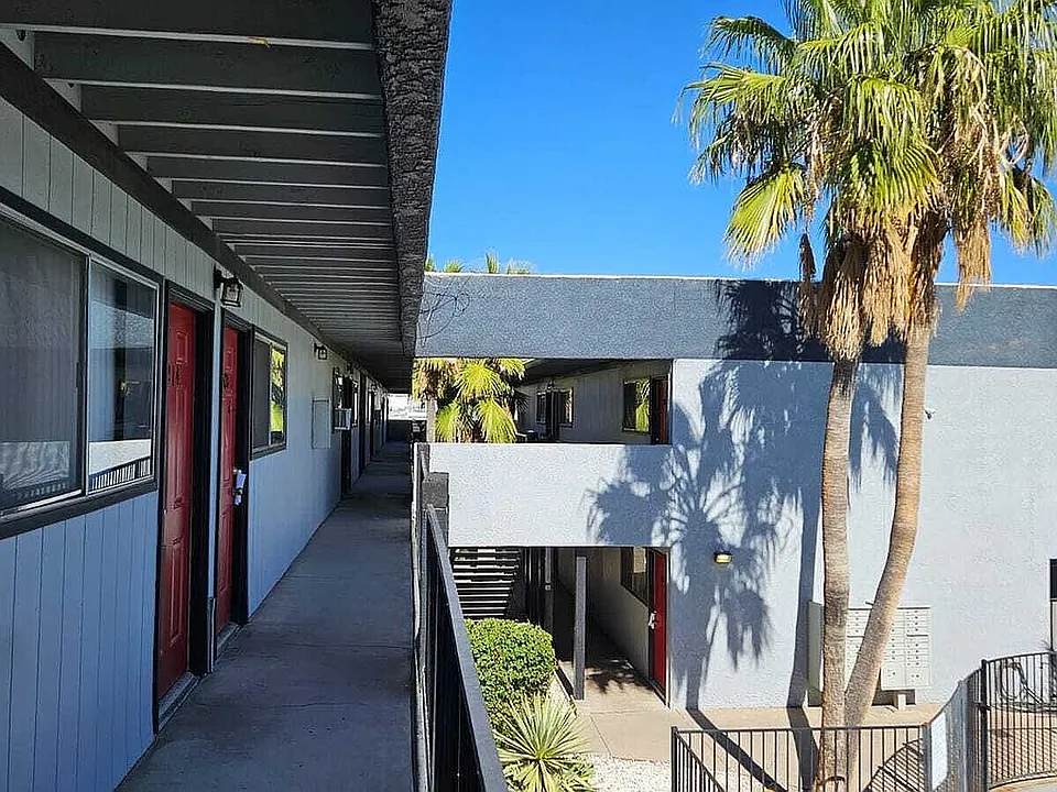 az-commons-tucson-az-building-photo (13)